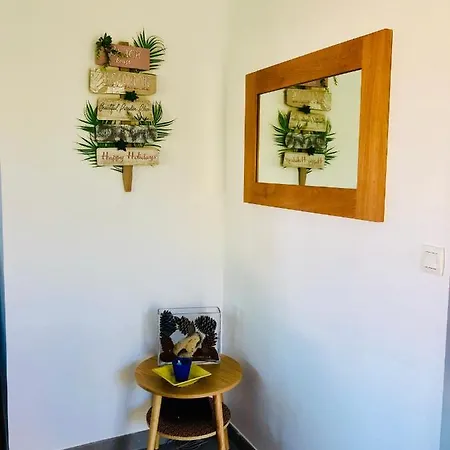 De Standing Dans Avec Piscine A 600 Metre A Pied De La Plage De Pinarello Apartman Pinarellu