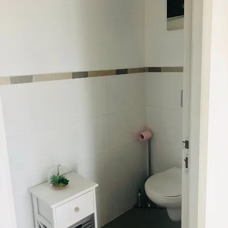 De Standing Dans Avec Piscine A 600 Metre A Pied De La Plage De Pinarello Apartman Pinarellu